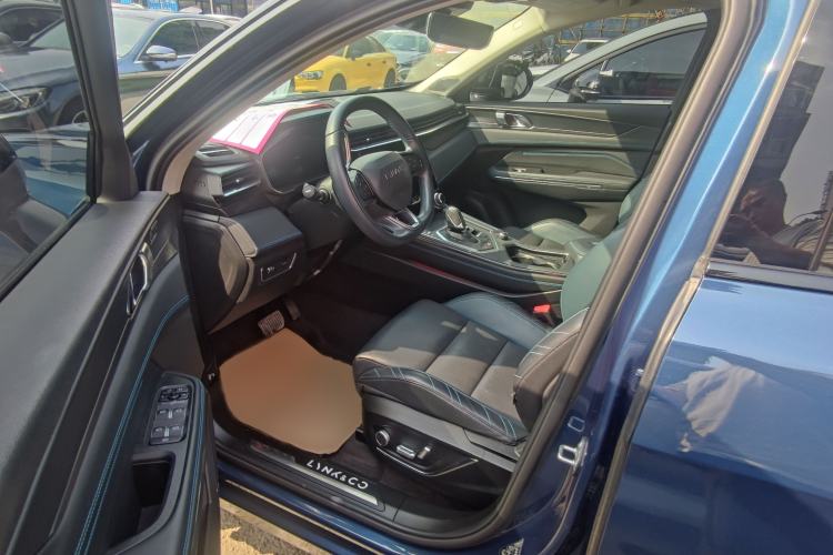 Used Lynk & Co 05 2020 2.0TD Two-Wheel Drive Shine Halo