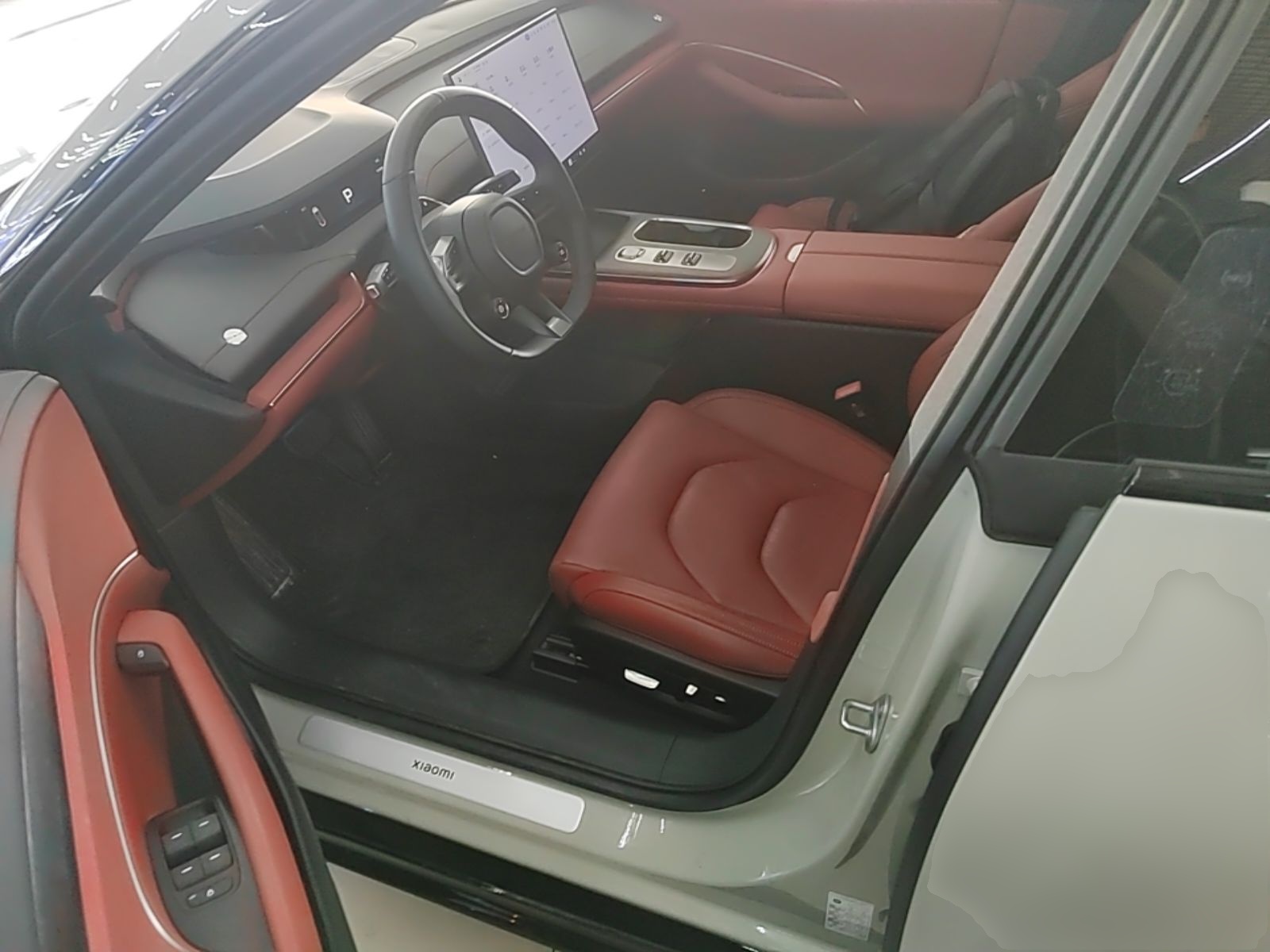 Xiaomi Auto SU7 2024 Rear-Drive Ultra-Long Range Advanced Pro-Level Intelligent Driving Version — снимка 17