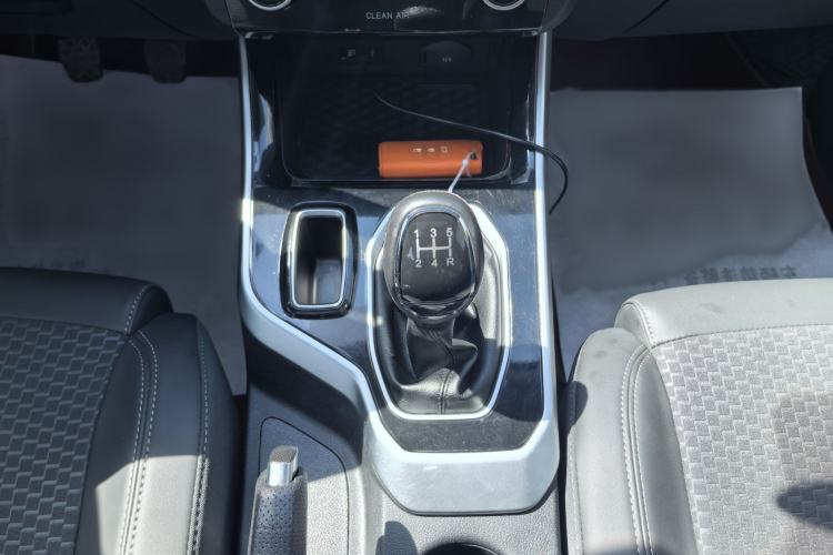 Used Chery Tiggo 5x 2020 1.5L Manual Fashion Edition Gear Lever
