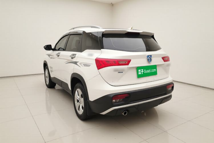 Used Baojun 530 2020 1.5T Manual Comfort Version 6 Seats Exterior 3