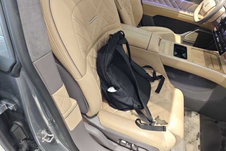 Used Nio ET9 2025 100kWh Signature Edition
