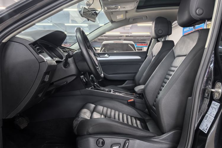 Used Volkswagen Magotan 2018 330TSI DSG Advanced Model