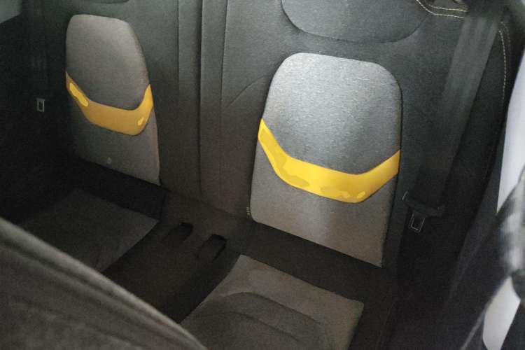 Used Chery New Energy QQ Ice Cream 2022 170km Sundae Phosphate Lithium-Ion Interior 4