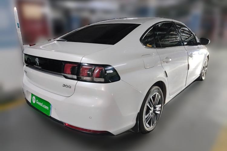 Used Peugeot 308 2016 1.6L Automatic Luxury Edition Rear Right 45 Deg