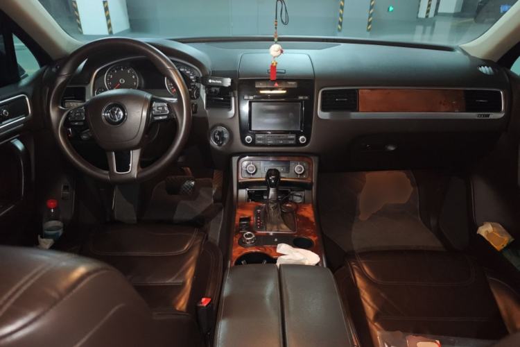 Used Volkswagen Touareg 2011 3.0 TSI Standard Version
