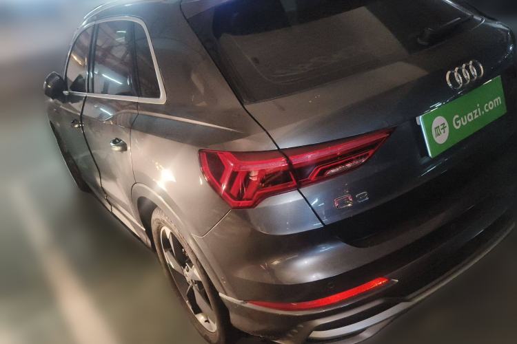 Used Audi Q3 2023 35 TFSI Fashion Dynamic Model (1.4T)
