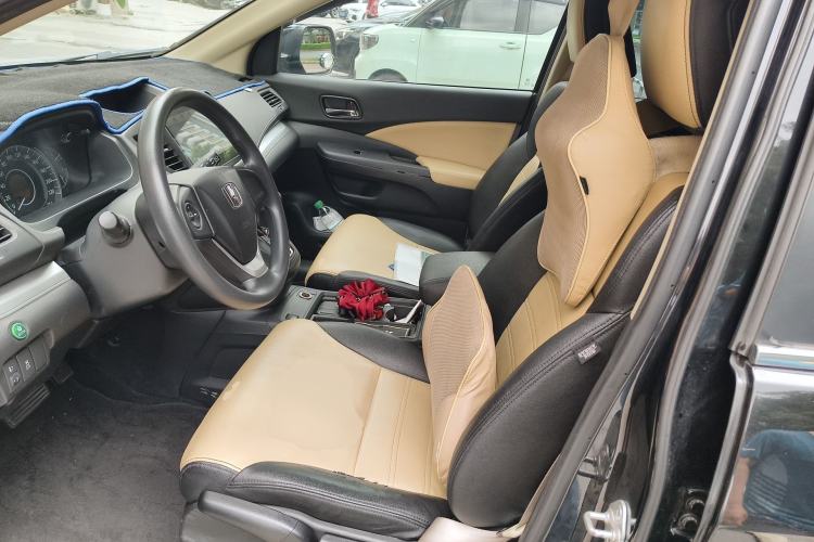 Used Honda CR-V 2016 2.0L two-wheel drive Urban Edition Left Front Seat