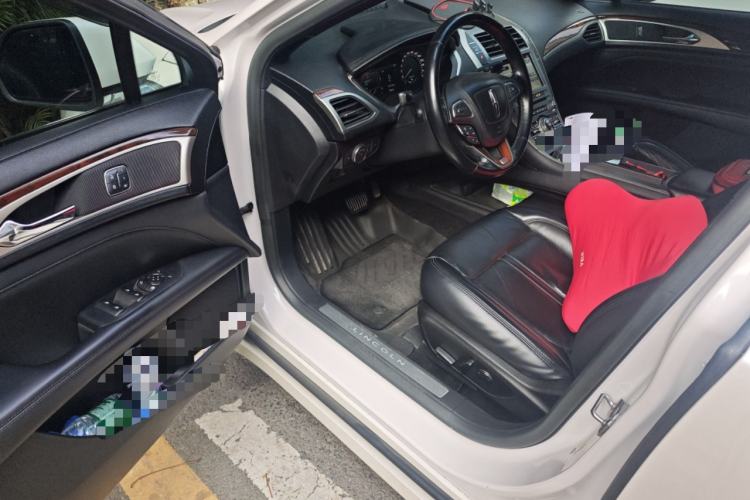 Used Lincoln MKZ 2018 2.0T Premium Edition Driver Seat