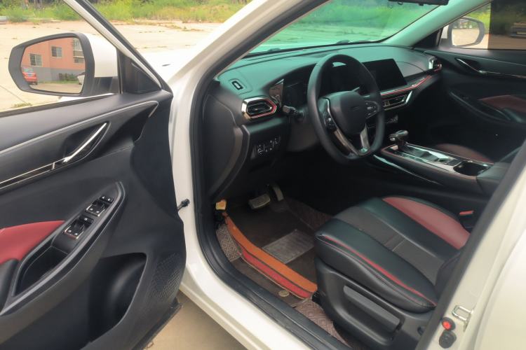 Used CHANGAN OSHAN X5 2021 1.5T DCT Prestige Edition Driver Seat