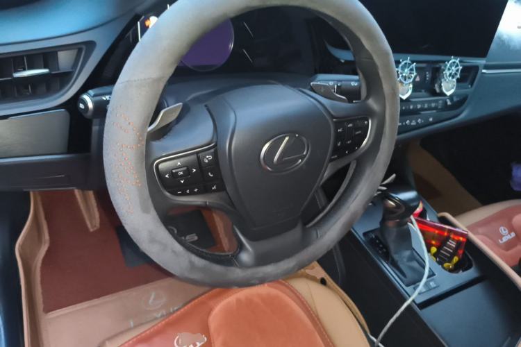 Used Lexus ES 2022 300h Excellence Edition