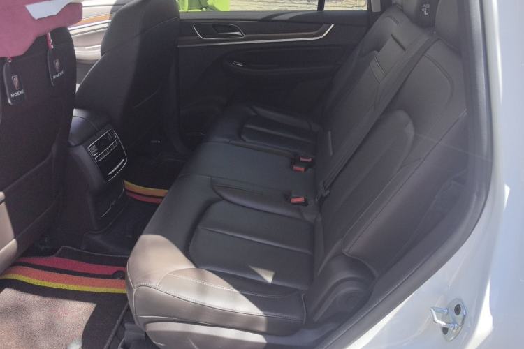 Used Roewe RX8 2018 30T Smart Connectivity Two-Wheel Drive Supreme Edition
