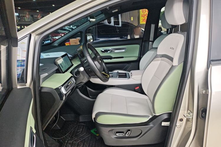 Used AION Y 2022 Plus 70 Smart Edition
