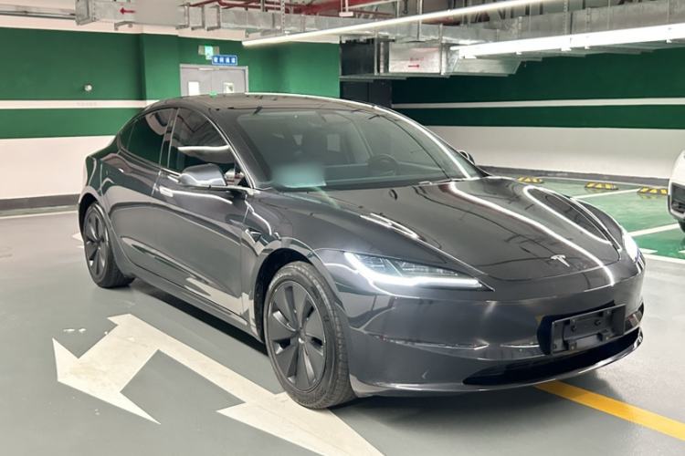 Used Tesla Model 3 2025 Rear-Wheel-Drive Version
