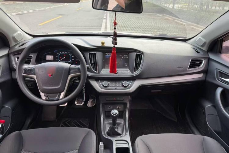 Used Roewe 360 2016 1.5L Manual Smart Screen Version