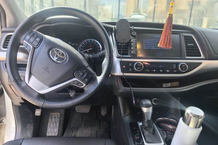 Used Toyota Highlander 2018 2.0T Four-Wheel Drive Luxury Version 7 Seats China VI Standard