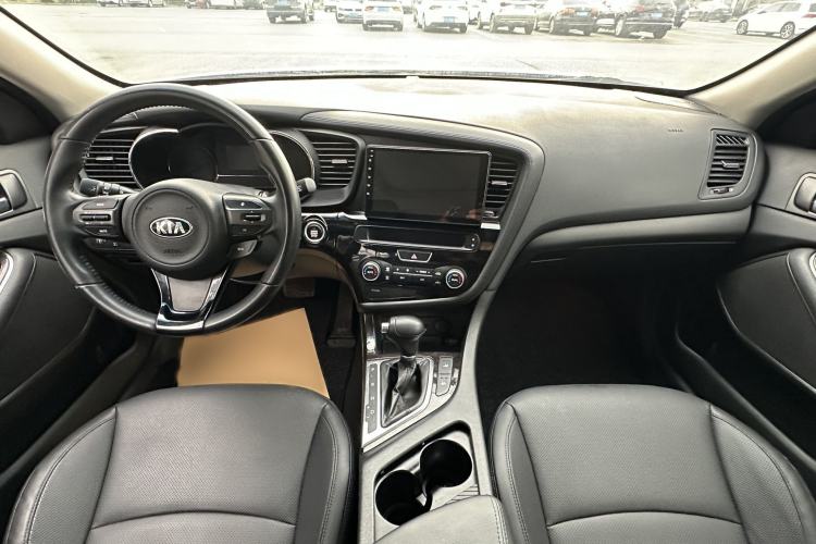 Used Kia K5 2015 2.0L Automatic LUX
