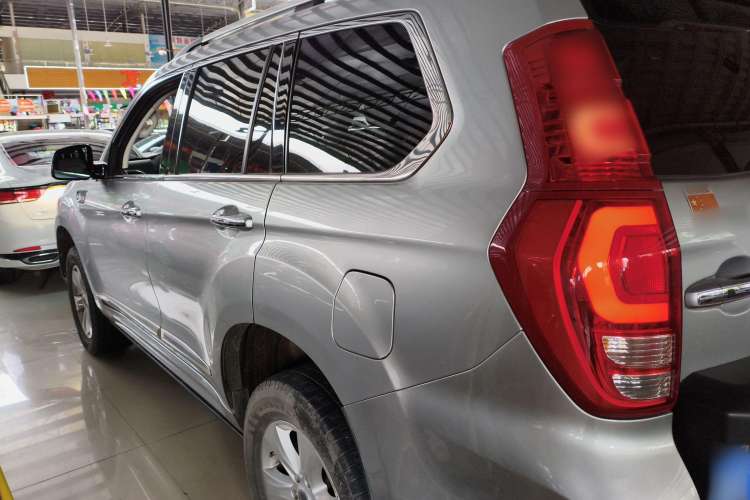 Used Haval H9 2017 2.0T Diesel 4x4 Premium 5-Seater