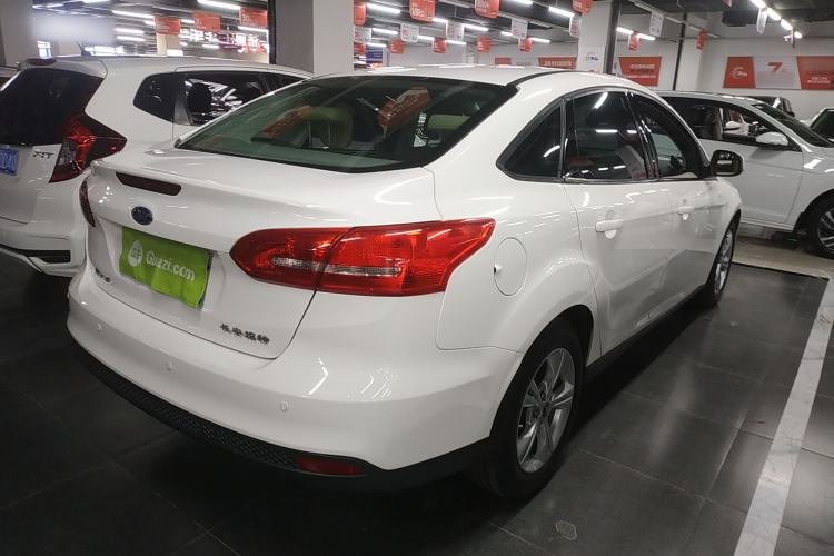 Used Ford Focus 2015 Sedan 1.6L Automatic Comfort Model
