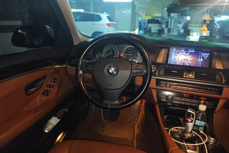 Used BMW 5 Series 2014 520Li Elegant Model
