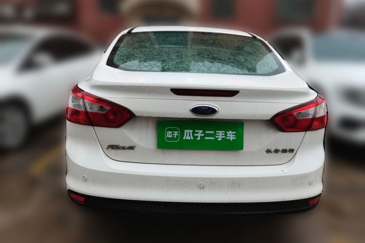 Used Ford Focus 2012 Sedan 1.6L Automatic Fashion Edition
