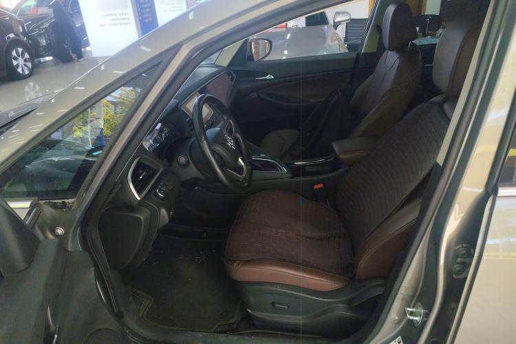 Used Buick GL6 2019 18T 6-Seater Connected Luxury Version China VI Standard