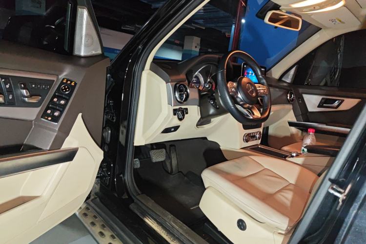 Used Mercedes-Benz GLK-Class 2014 GLK 260 4MATIC Dynamic Model