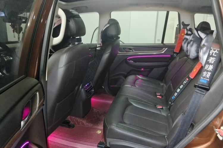 Used Roewe RX8 2018 30T Smart Connectivity Two-Wheel Drive Flagship Edition