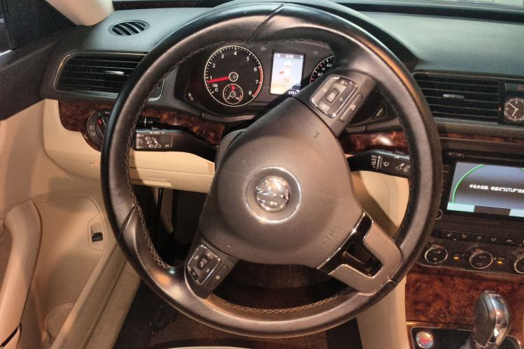 Used Volkswagen Passat 2013 1.8TSI DSG Prestige Edition
