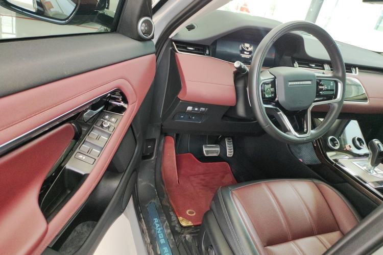 Used Land Rover Range Evoque 2023 Aurora L 249 PS Luxury Edition
