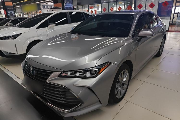 Used Toyota Avalon 2019 Dual-Engine 2.5L Luxury Edition China VI Standard