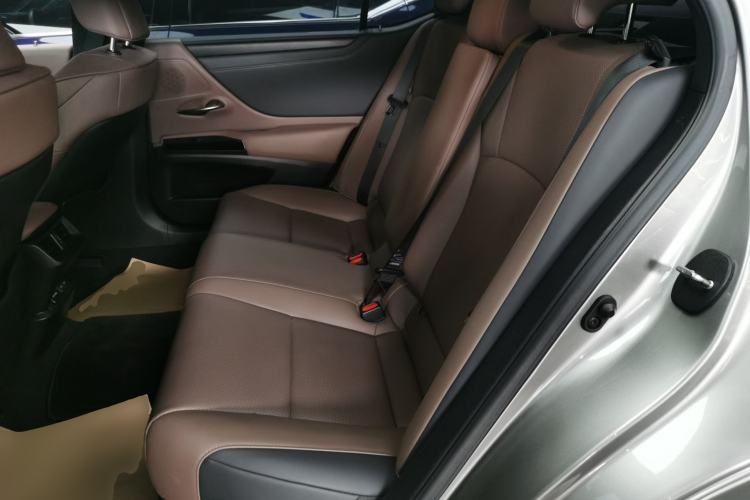 Used Lexus ES 2022 200 Luxury Edition