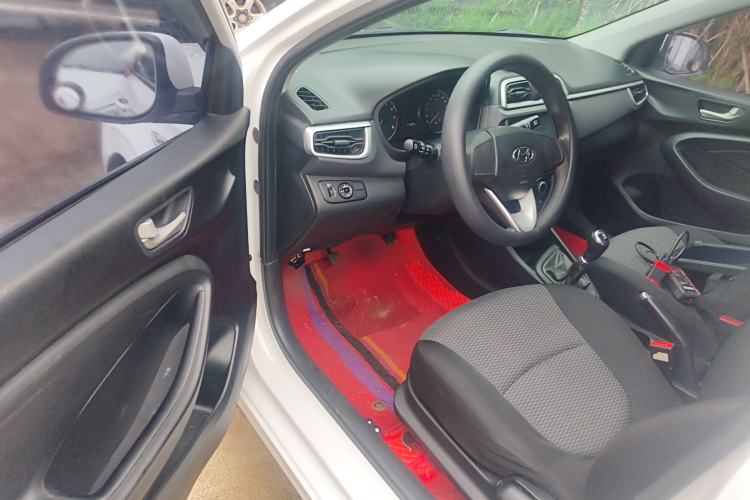 Used Hyundai Verna (older generation) 2017 1.4L Manual Huancai Edition China V Standard Driver Seat