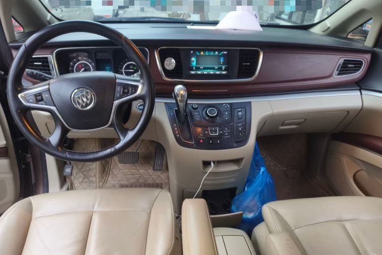 Used Buick GL8 2018 28T Luxury Model China VI Standard
