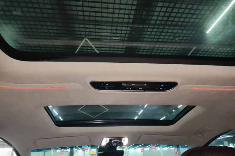 Used Buick Century 2023 2.0T Six-Seater Yinshi Edition
