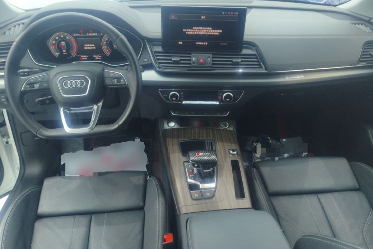 Used Audi Q5L 2022 40T Fashionable and Dynamic Model
