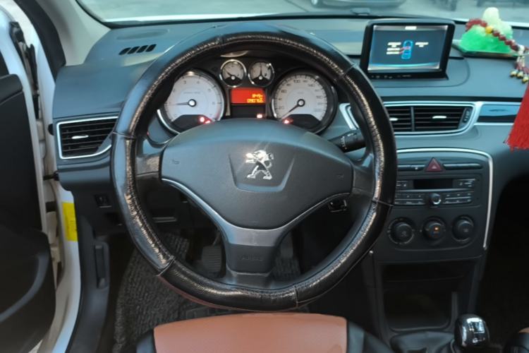 Used Peugeot 308 2014 Enjoy Edition Classic 1.6L Manual YouShang Model
