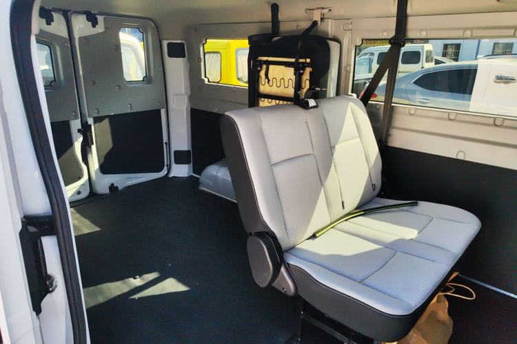 Used SRM New Energy E3 2025 Fudi 310KM Practical Passenger Vehicle
