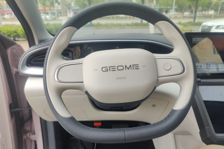 Used Geely Galaxy Geome 2026 Model 310km Youth Edition Steering Wheel