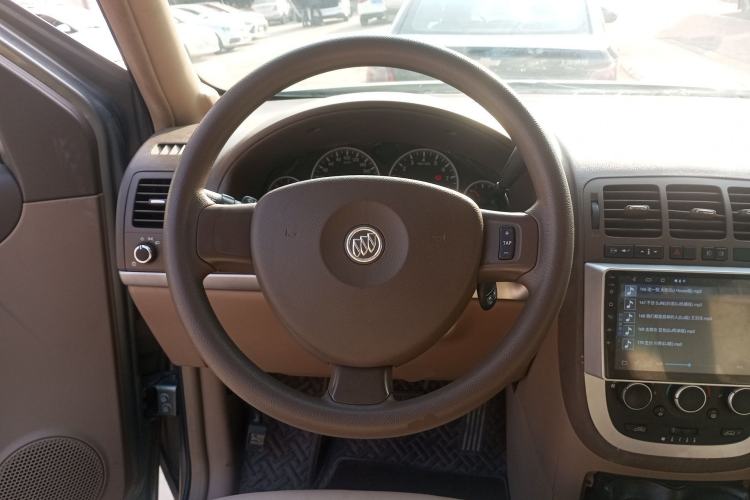 Used Buick GL8 2014 2.4L Classic Edition
