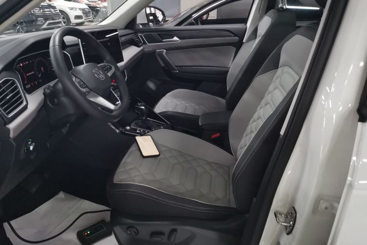 Used Volkswagen Tayron 2023 300TSI Two-Wheel-Drive Luxury Plus Advanced Edition Left Front Seat