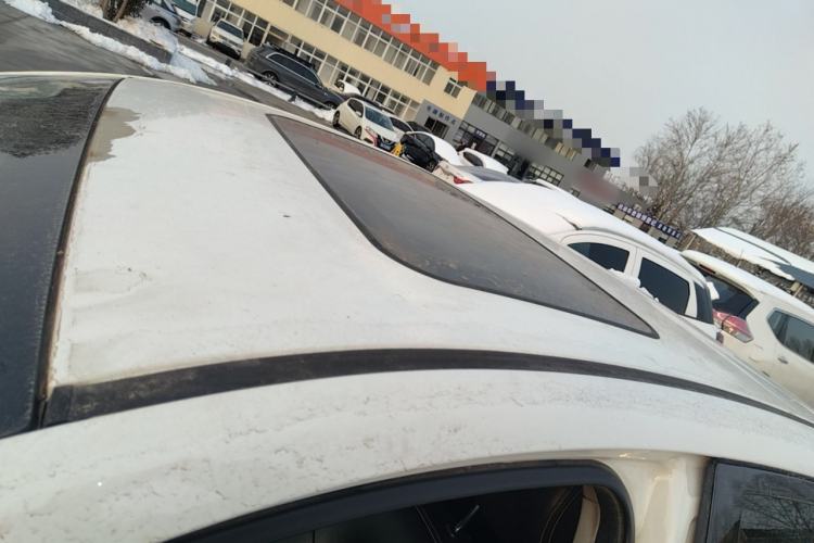 Used GAC Trumpchi GA6 2016 235T Manual Elite Edition Roof