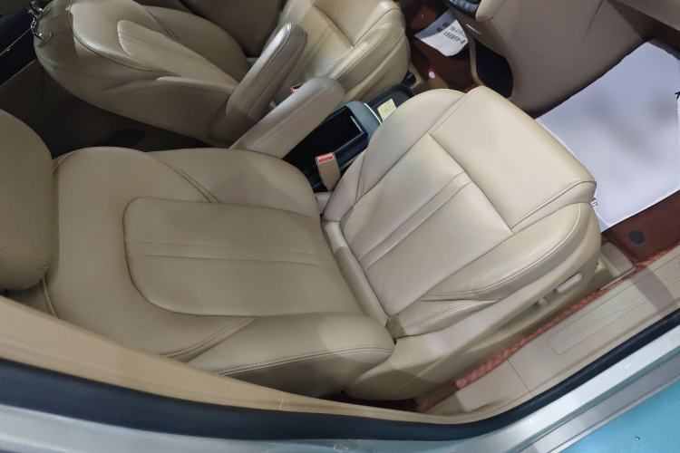 Used Buick GL8 2018 ES 28T Premium Model China VI Standard
