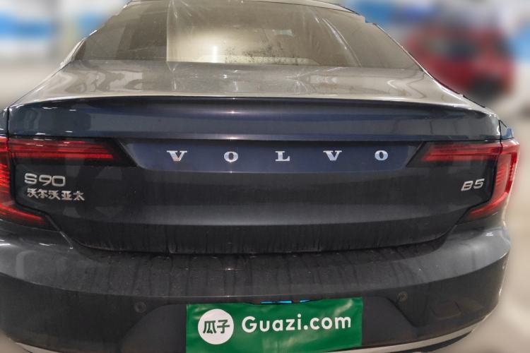 Used Volvo S90 2022 B5 Zhiyuan Luxury Edition Rear