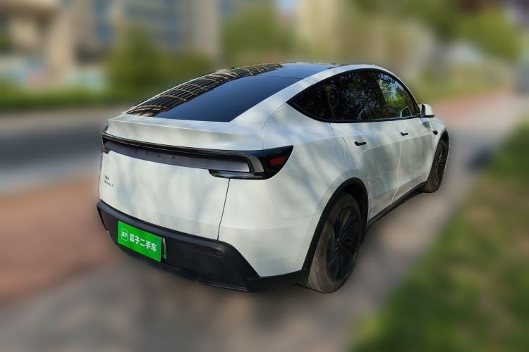 Used Tesla Model Y 2025 Rear-Wheel-Drive Version
