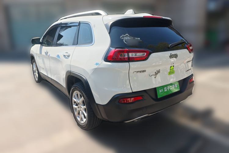 Used Jeep Cherokee 2017 2.0L Superior Edition