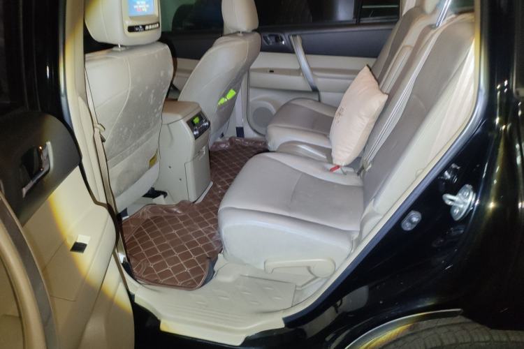 Used Toyota Highlander 2012 2.7L Two-Wheel Drive 7-Seater Luxury Edition