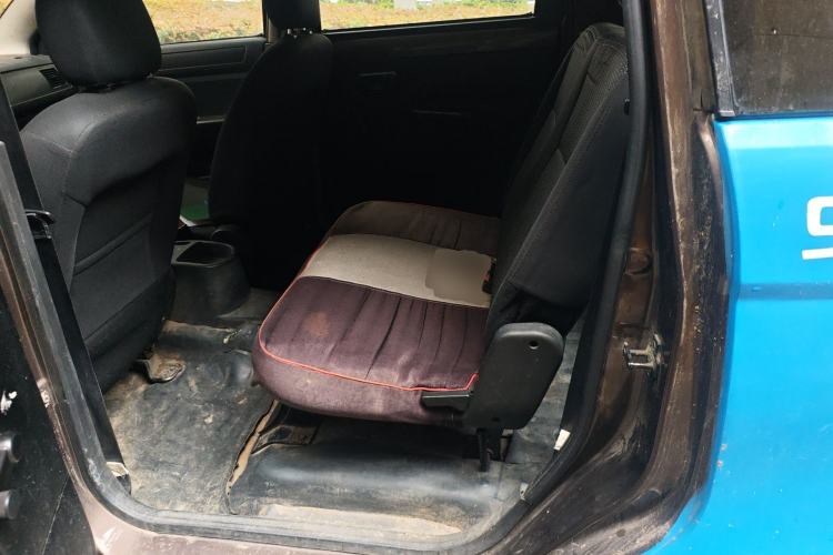 Used Dongfeng Fengon 330 2016 1.2L Manual Base Version DK12-07 Left Rear Seat