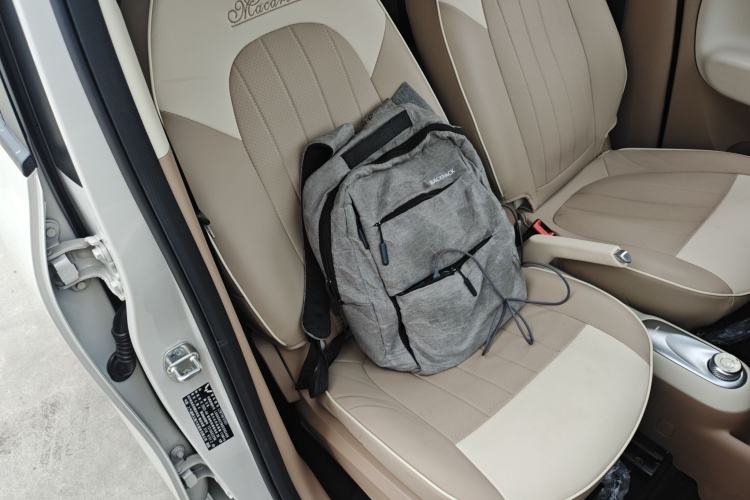 Used Wuling Hongguang MINIEV 2025 Four-Door Version Advanced Edition Right Front Seat