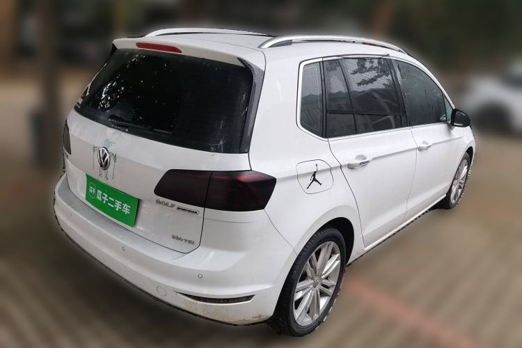 Used Volkswagen Golf Sportsvan 2016 230TSI Automatic Luxury Version
