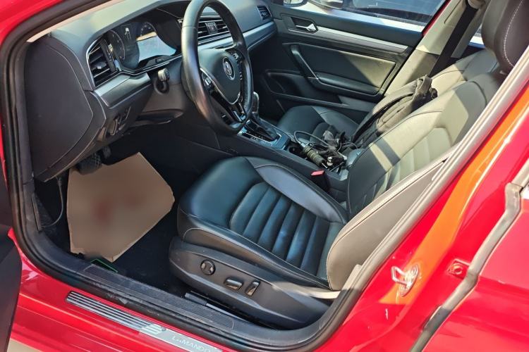 Used Volkswagen Lamando 2019 280TSI DSG Comfort Edition China VI standard Left Front Seat